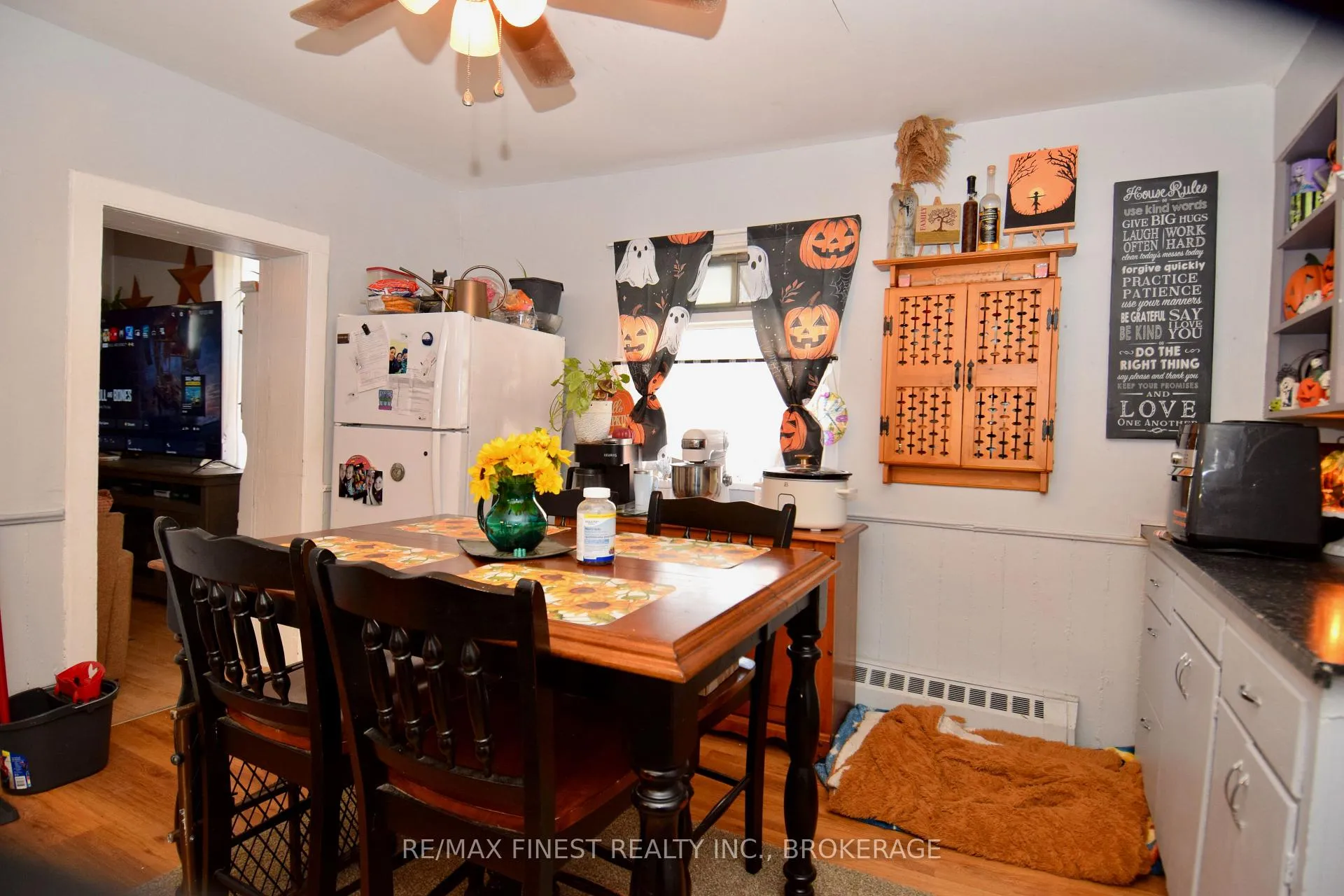 Photo 6 of 9-11 Bridge Street E, Greater Napanee — HOMEH