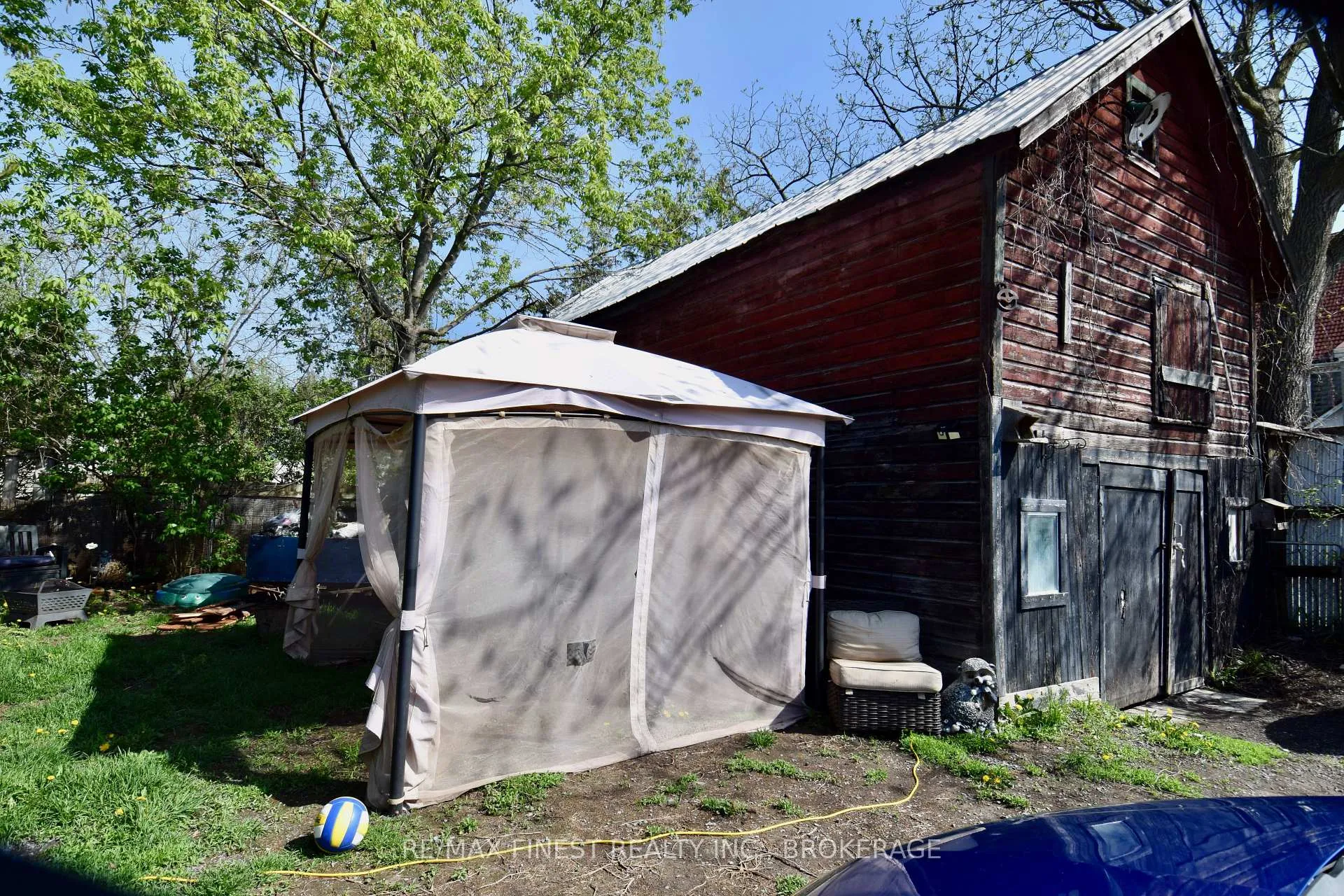 Photo 22 of 9-11 Bridge Street E, Greater Napanee — HOMEH