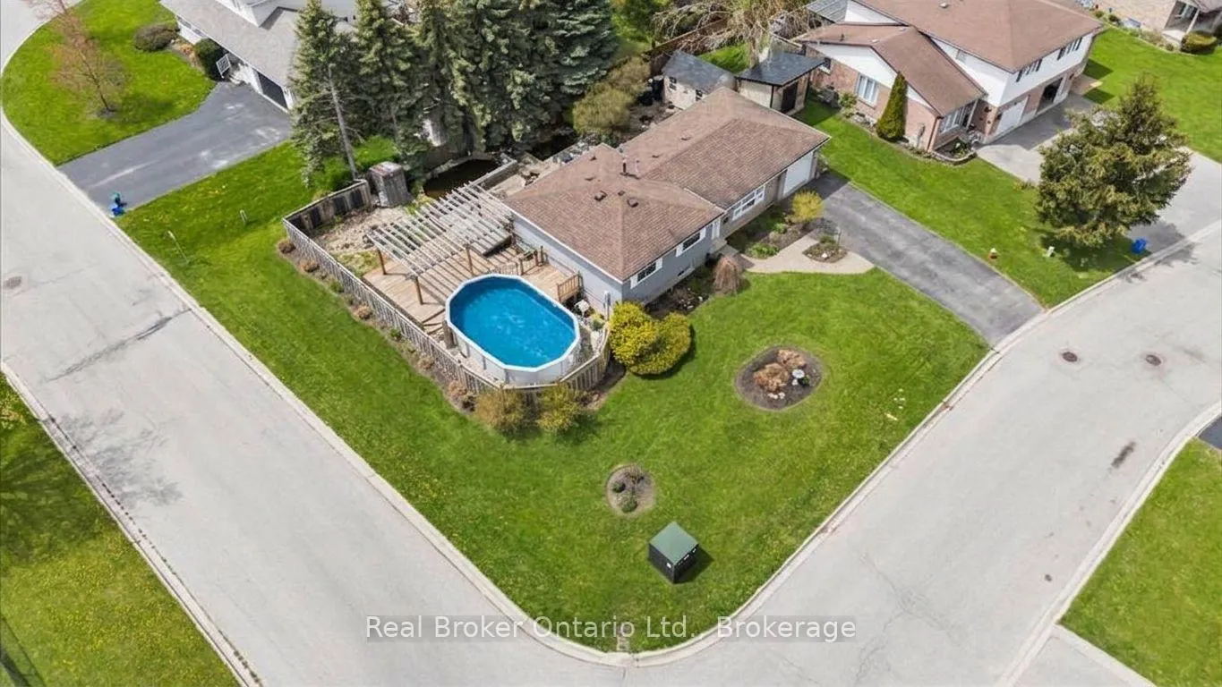 Photo 5 of 109 Miller Crescent, Minto — HOMEH