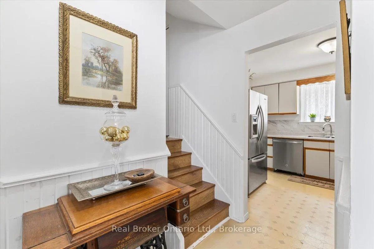 Photo 12 of 109 Miller Crescent, Minto — HOMEH