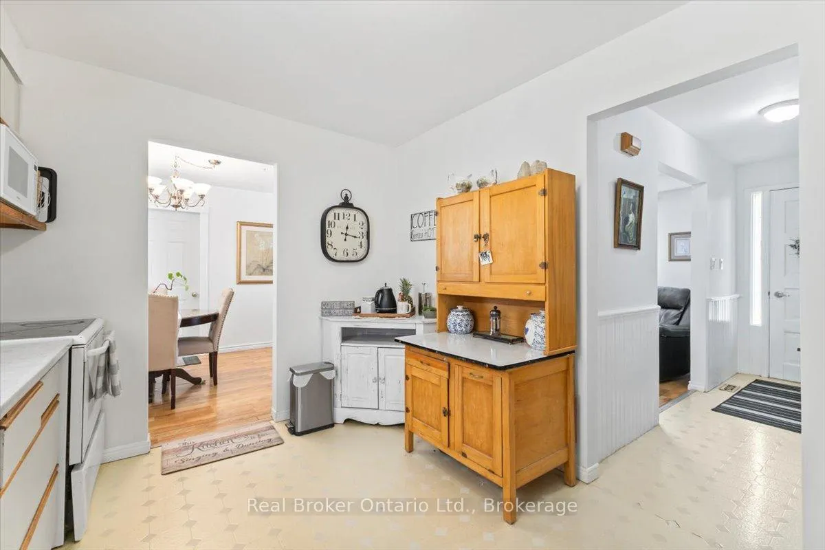 Photo 19 of 109 Miller Crescent, Minto — HOMEH