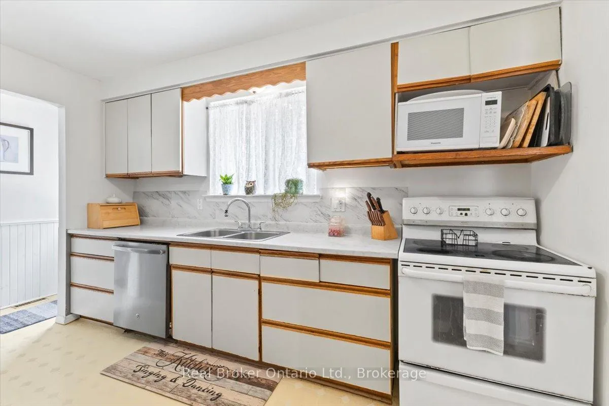 Photo 20 of 109 Miller Crescent, Minto — HOMEH