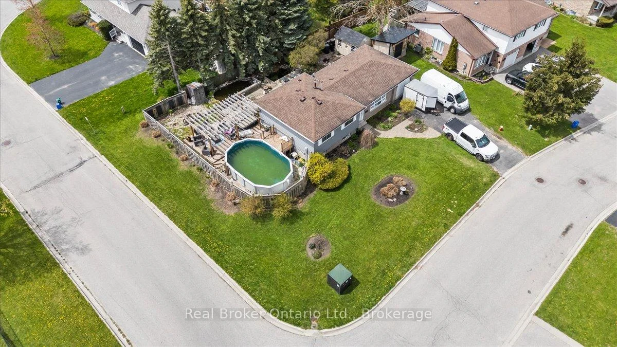 Photo 13 of 109 Miller Crescent, Minto — HOMEH
