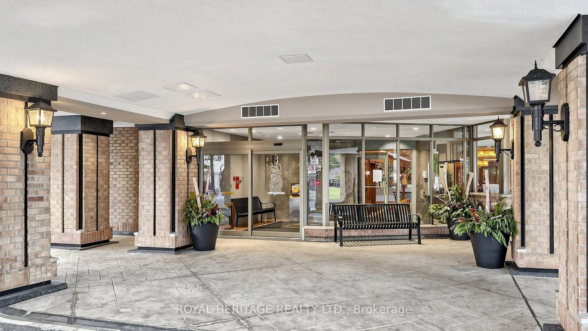 Photo 2 of Unit 314, 610 Bullock Drive, Markham, Markville — HOMEH