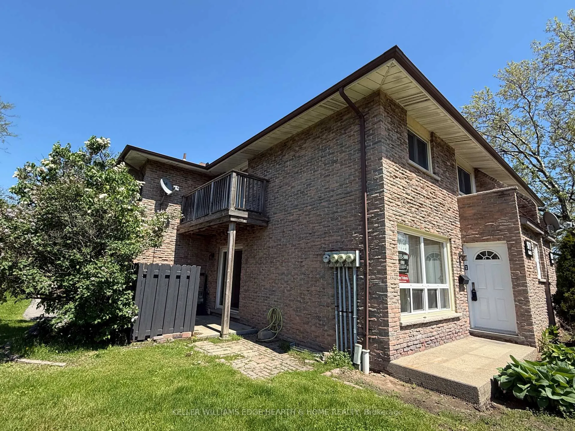 Photo 4 of Unit 2, 977 Francis Road, Burlington, LaSalle — HOMEH