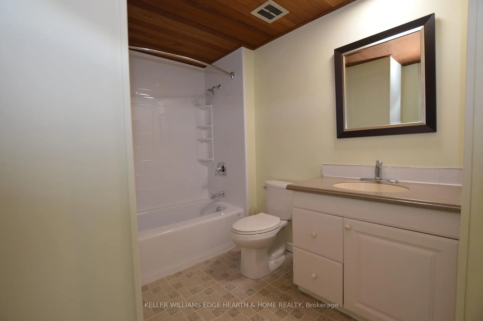 Photo 5 of Unit 2, 977 Francis Road, Burlington, LaSalle — HOMEH