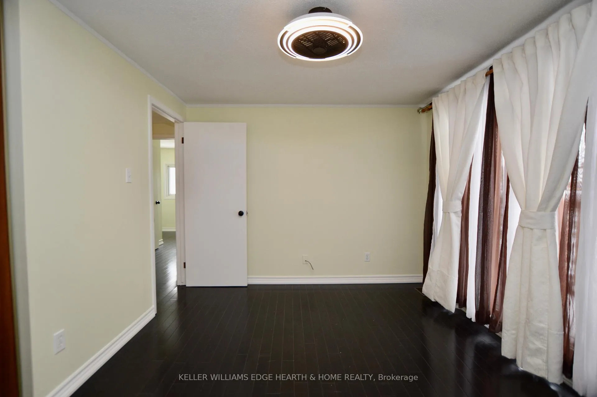 Photo 8 of Unit 2, 977 Francis Road, Burlington, LaSalle — HOMEH