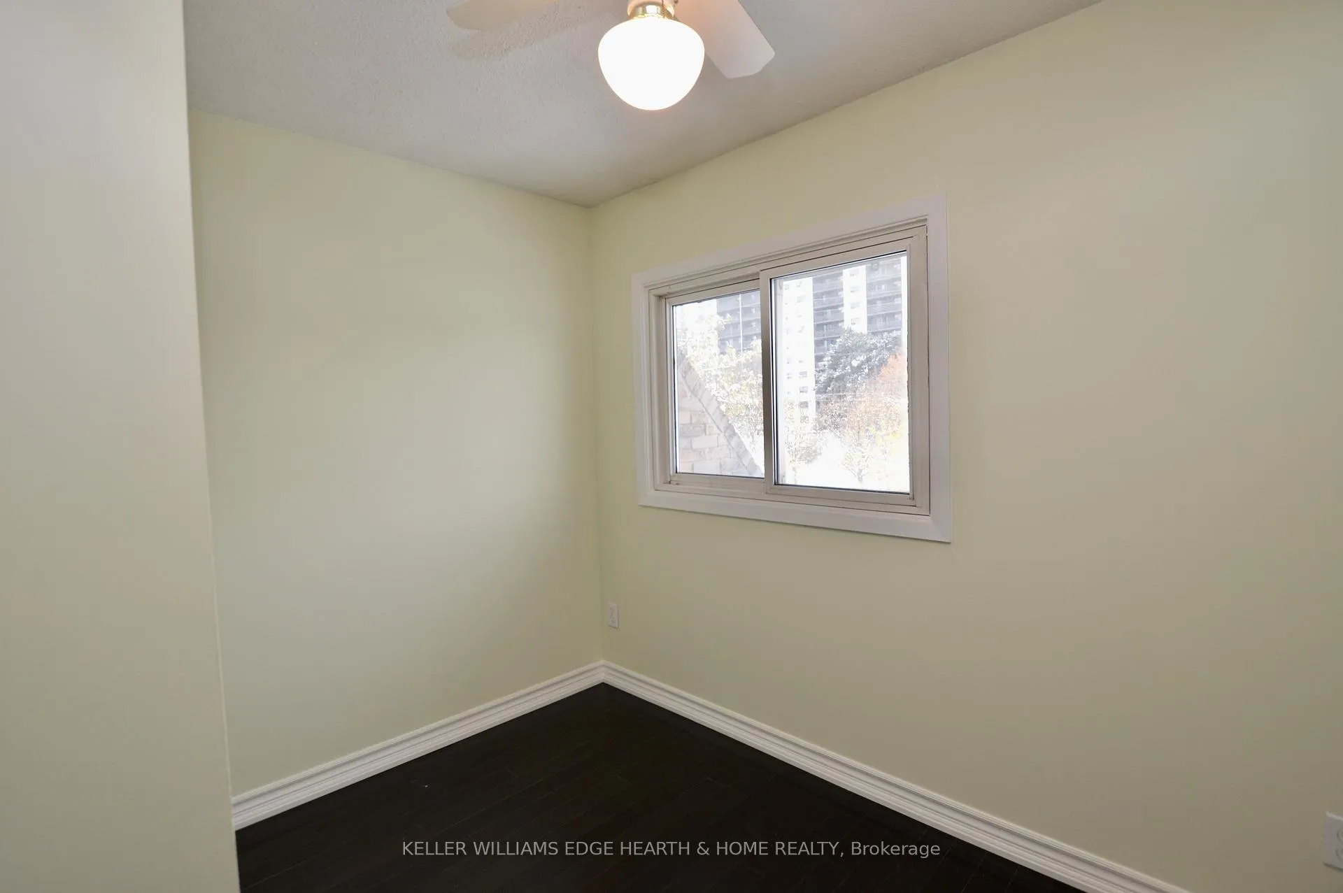 Photo 11 of Unit 2, 977 Francis Road, Burlington, LaSalle — HOMEH