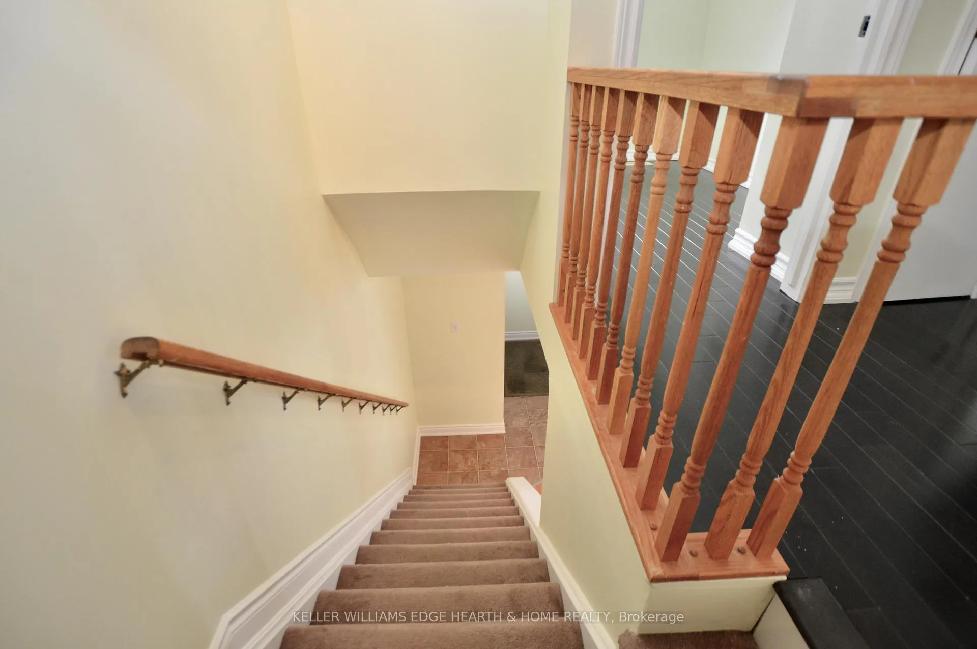 Photo 13 of Unit 2, 977 Francis Road, Burlington, LaSalle — HOMEH