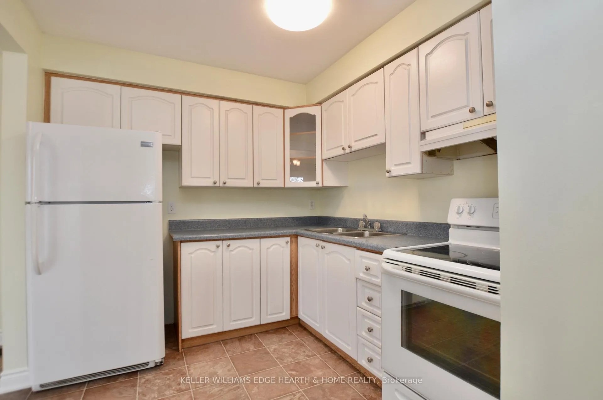 Photo 22 of Unit 2, 977 Francis Road, Burlington, LaSalle — HOMEH