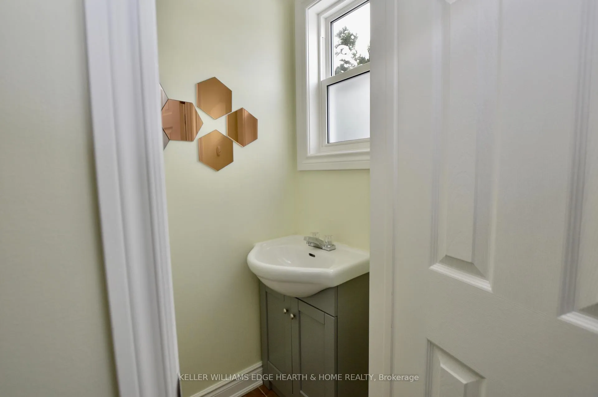 Photo 27 of Unit 2, 977 Francis Road, Burlington, LaSalle — HOMEH
