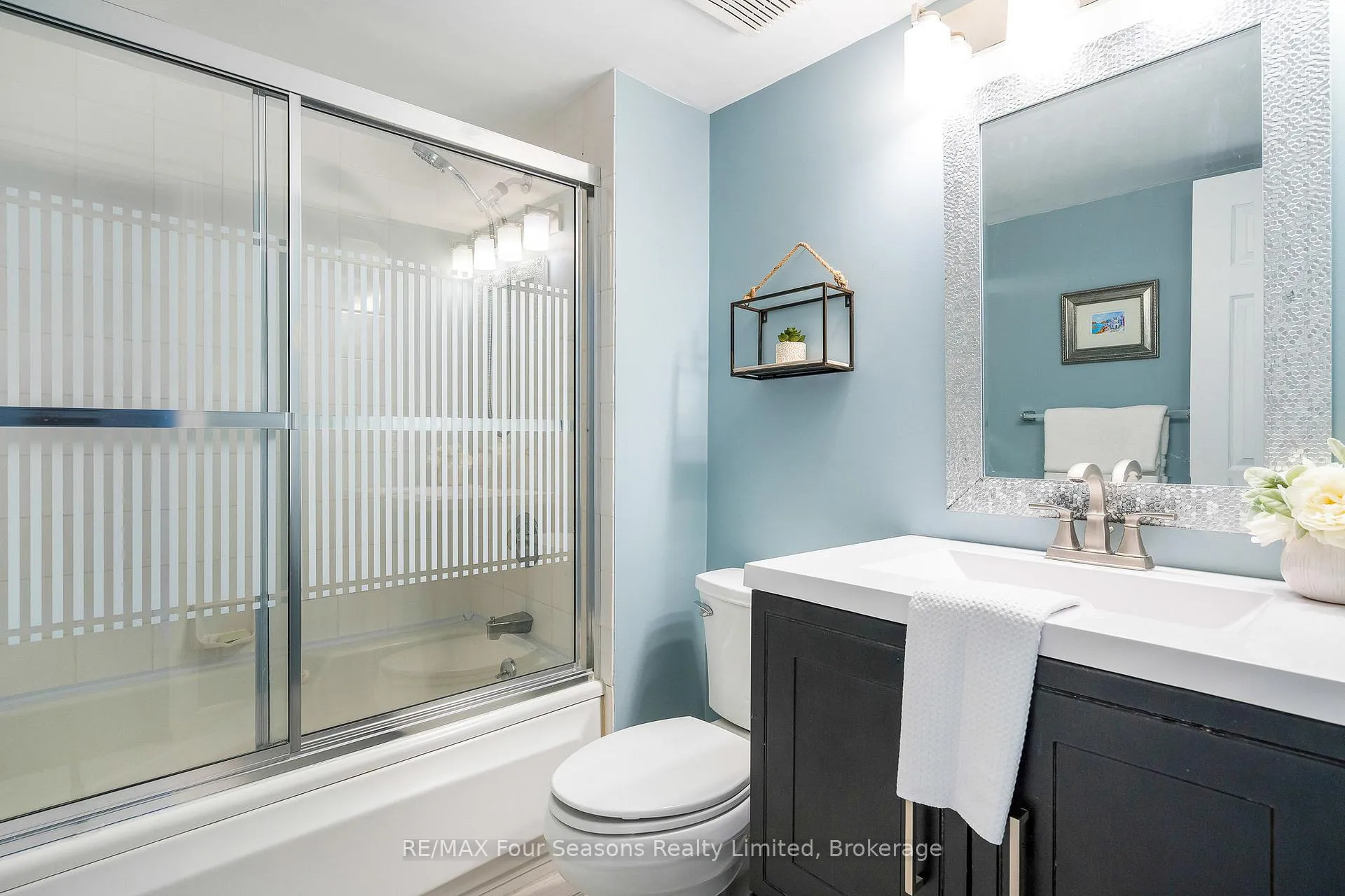 Photo 19 of 373 Mariners Way, Collingwood — HOMEH