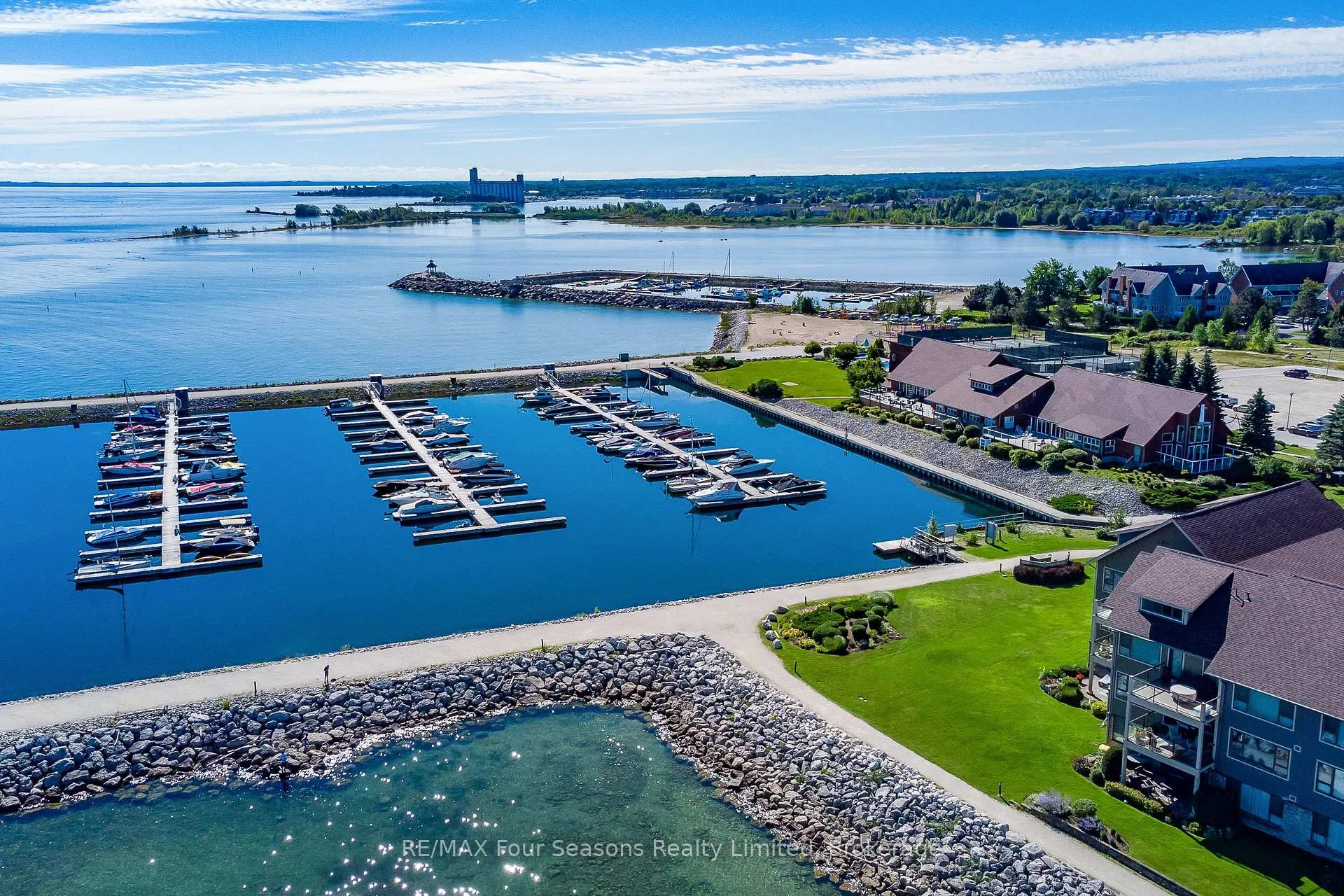 Photo 36 of 373 Mariners Way, Collingwood — HOMEH