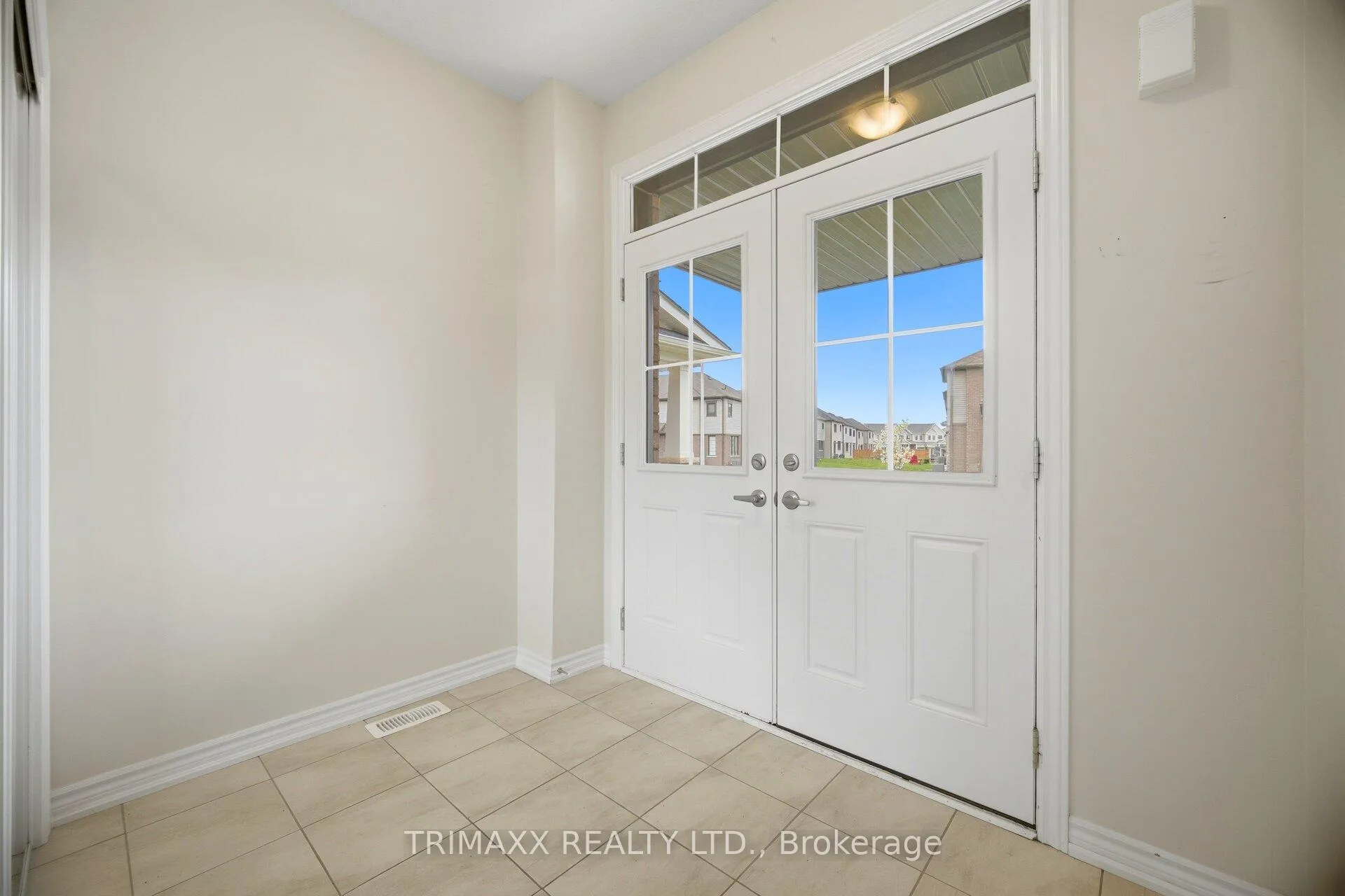 Photo 5 of 275 Vanilla Trail, Thorold, Rolling Meadows — HOMEH