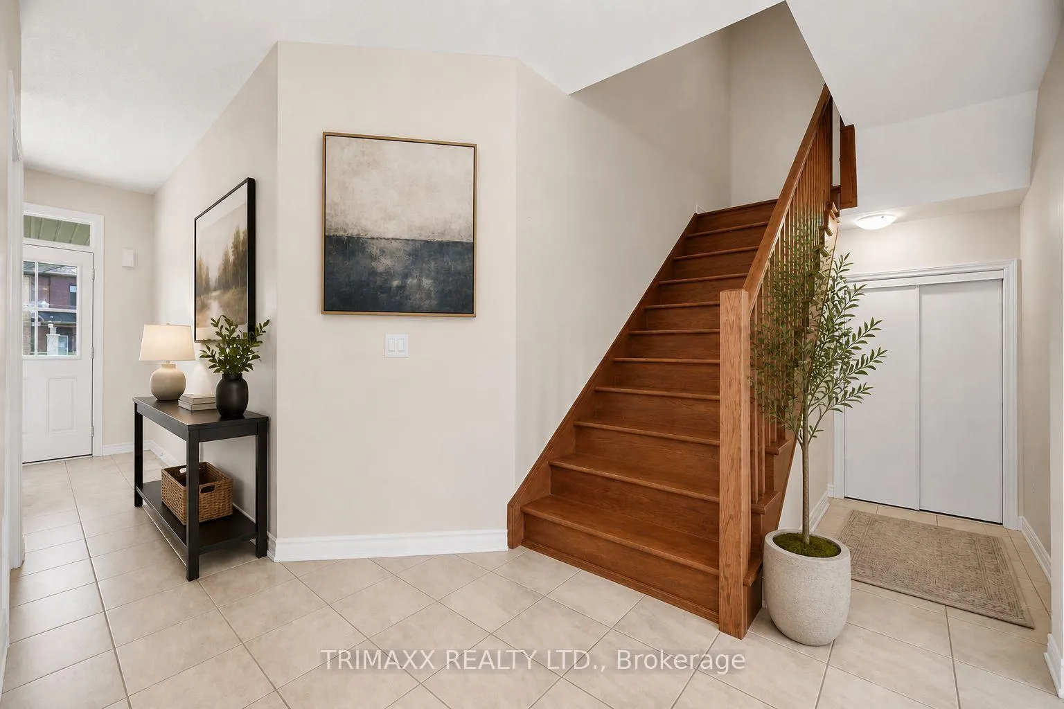 Photo 10 of 275 Vanilla Trail, Thorold, Rolling Meadows — HOMEH