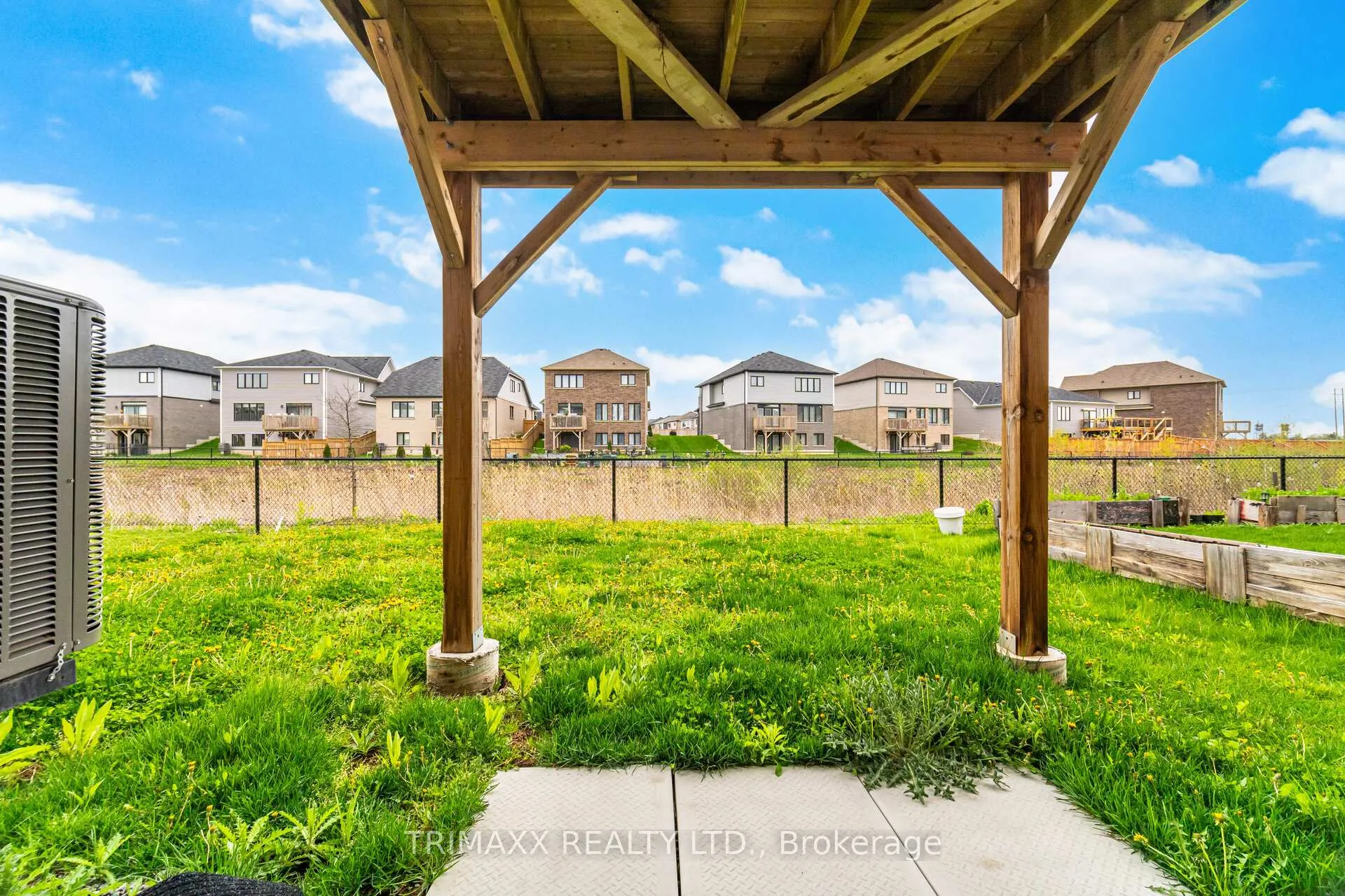 Photo 26 of 275 Vanilla Trail, Thorold, Rolling Meadows — HOMEH