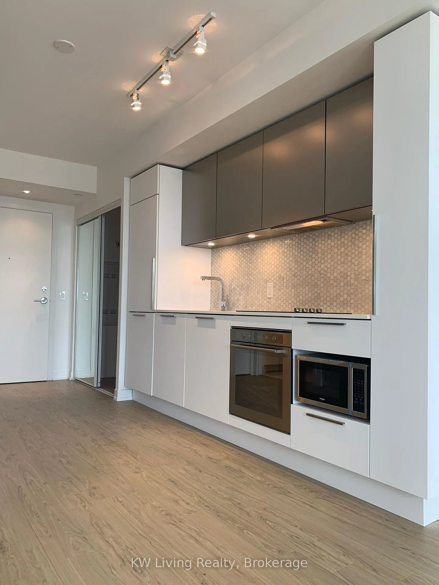 Photo 4 of Unit 4311, 85 Wood Street, Toronto, Church-Yonge Corridor — HOMEH