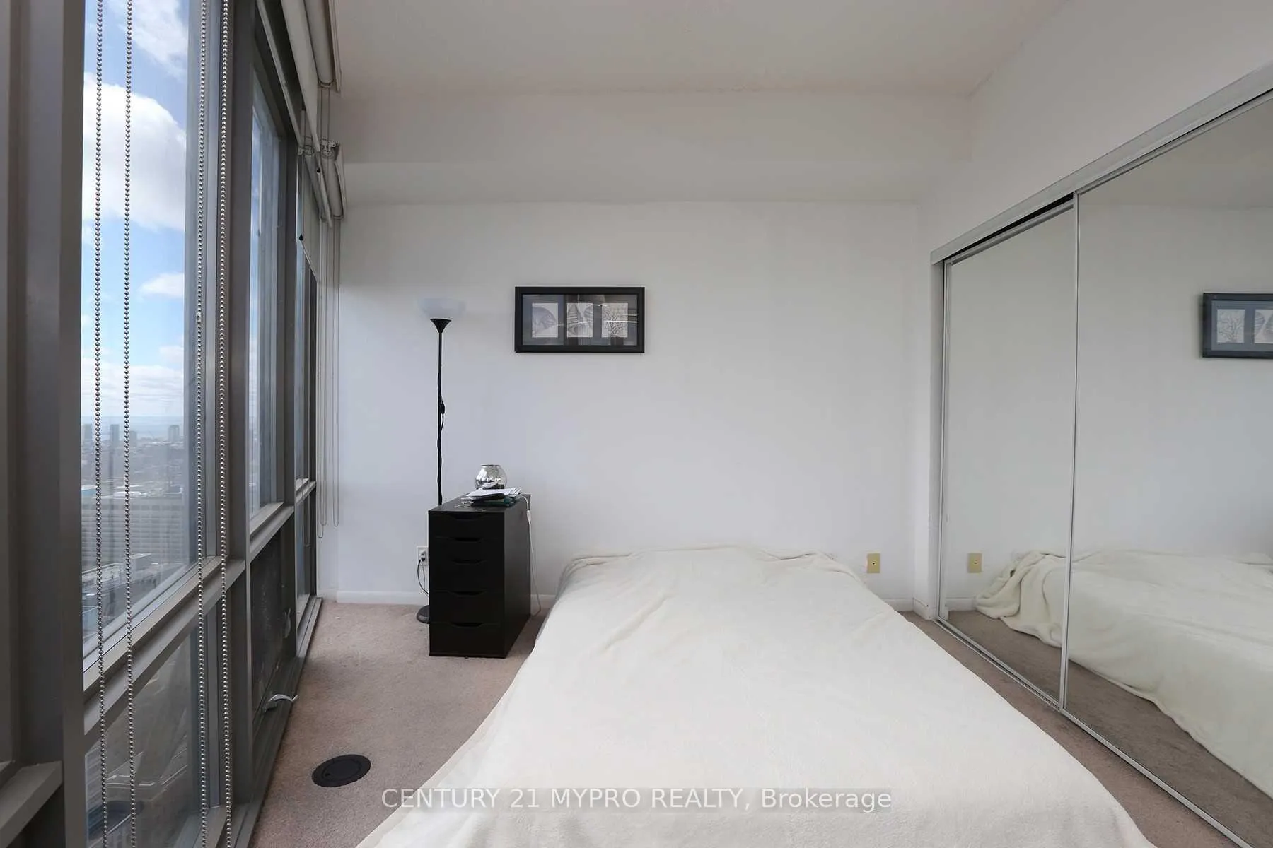 Photo 9 of Unit 4508, 832 Bay Street, Toronto, Bay Street Corridor — HOMEH