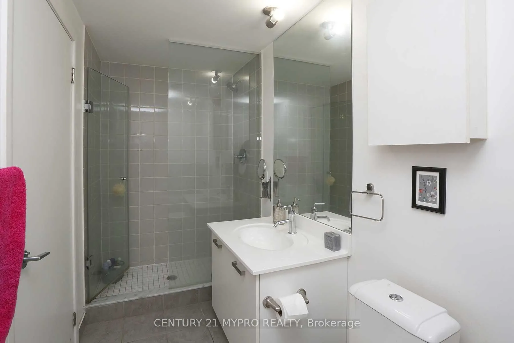 Photo 11 of Unit 4508, 832 Bay Street, Toronto, Bay Street Corridor — HOMEH