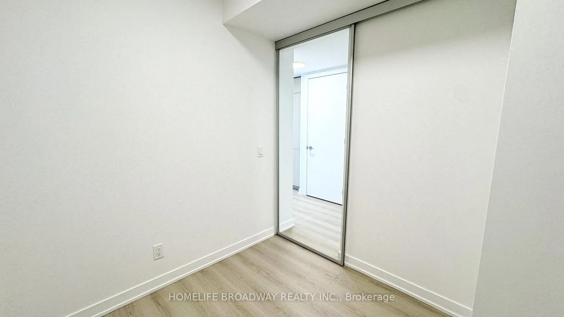 Photo 13 of Unit 1505, 100 Queen Street E, Toronto, Church-Yonge Corridor — HOMEH
