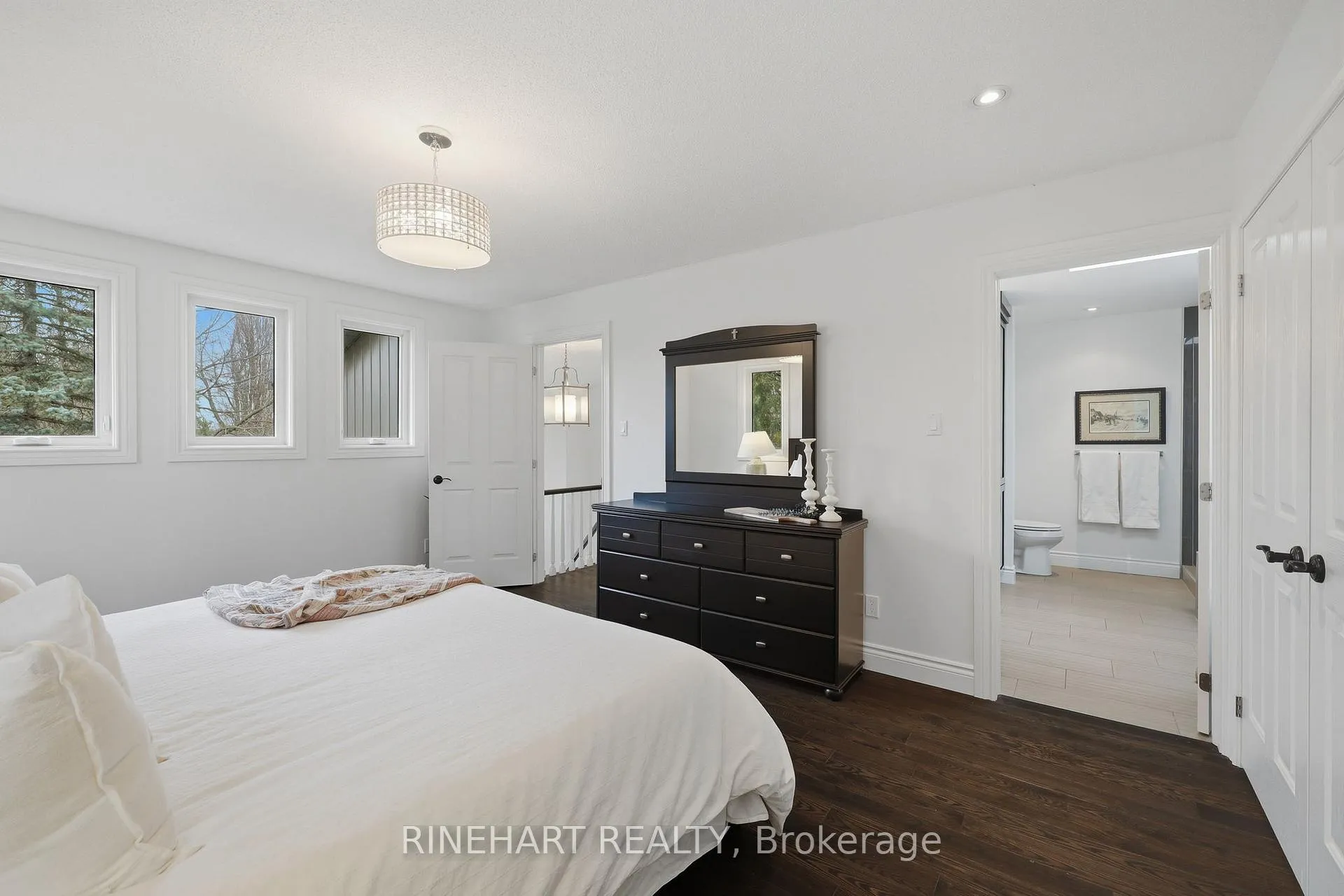 Photo 27 of 36 Redford Road, London, North B — HOMEH