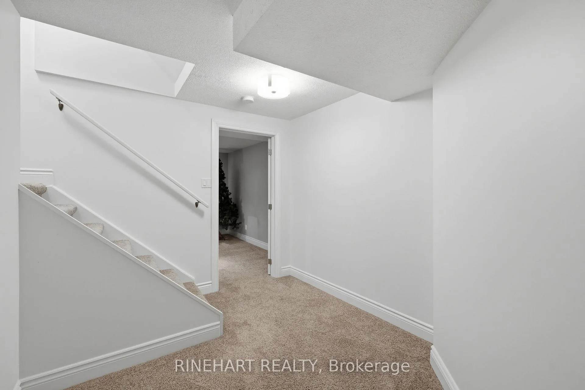 Photo 35 of 36 Redford Road, London, North B — HOMEH