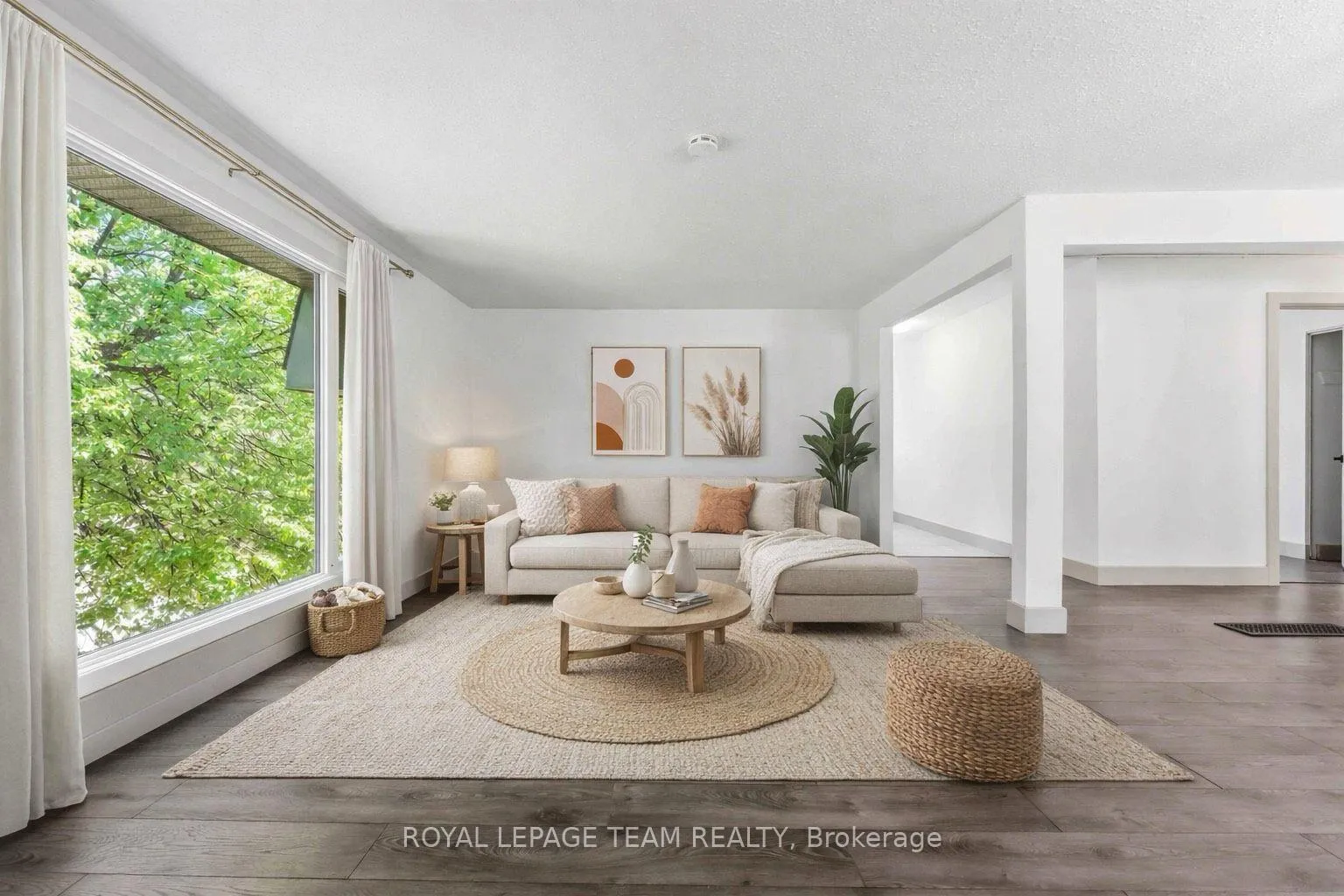 Photo 5 of Unit 2, 204 Donald Street, Ottawa, Overbrook/Castle Heights — HOMEH