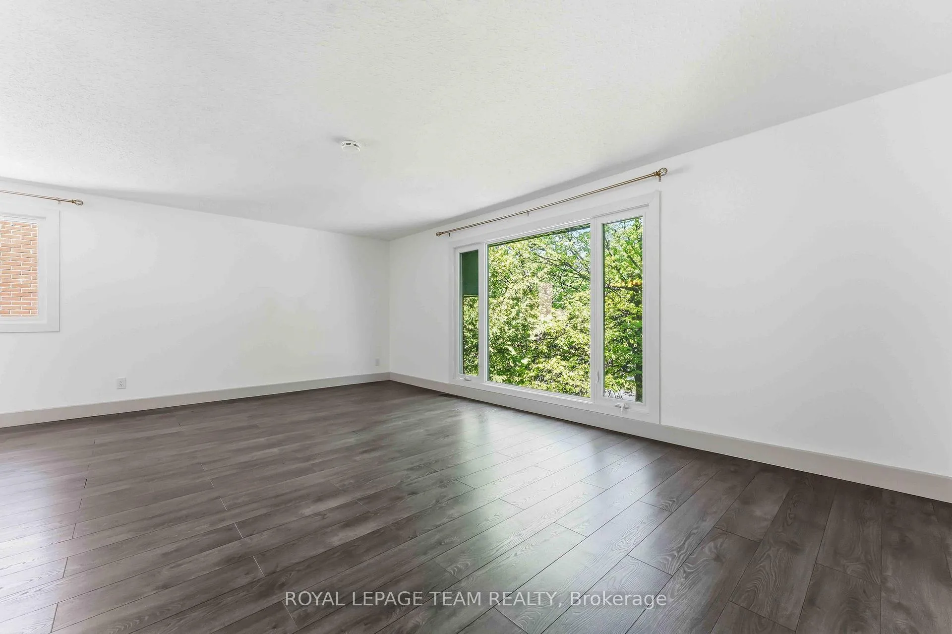Photo 8 of Unit 2, 204 Donald Street, Ottawa, Overbrook/Castle Heights — HOMEH