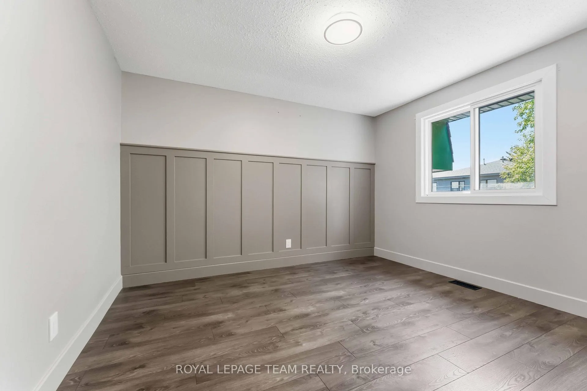 Photo 20 of Unit 2, 204 Donald Street, Ottawa, Overbrook/Castle Heights — HOMEH