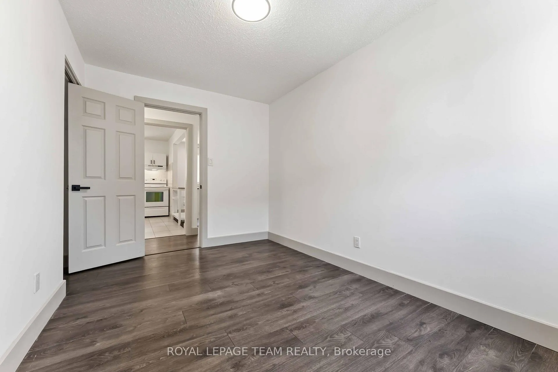 Photo 33 of Unit 2, 204 Donald Street, Ottawa, Overbrook/Castle Heights — HOMEH