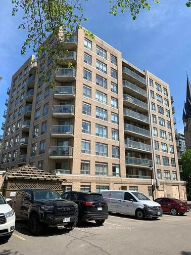 Photo 4 of Unit 208, 140 Bathurst Street, Toronto, Niagara — HOMEH