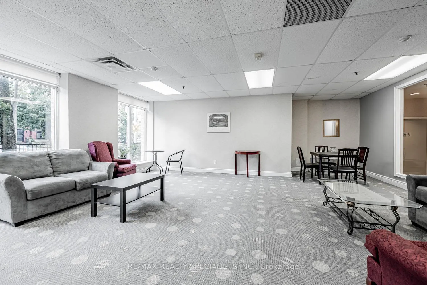 Photo 19 of Unit 208, 140 Bathurst Street, Toronto, Niagara — HOMEH