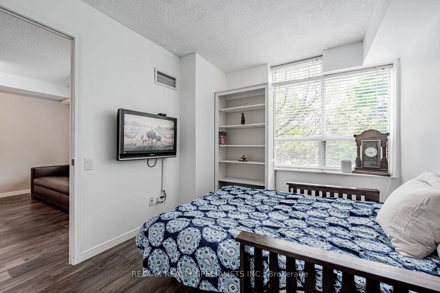 Photo 22 of Unit 208, 140 Bathurst Street, Toronto, Niagara — HOMEH