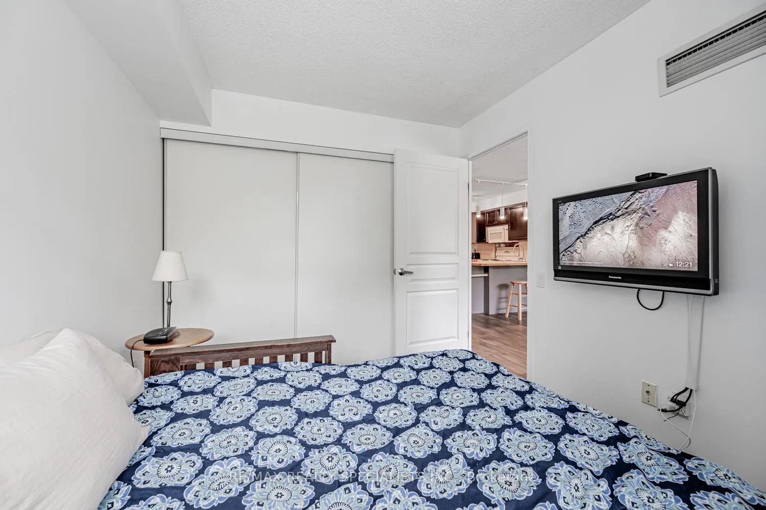 Photo 24 of Unit 208, 140 Bathurst Street, Toronto, Niagara — HOMEH