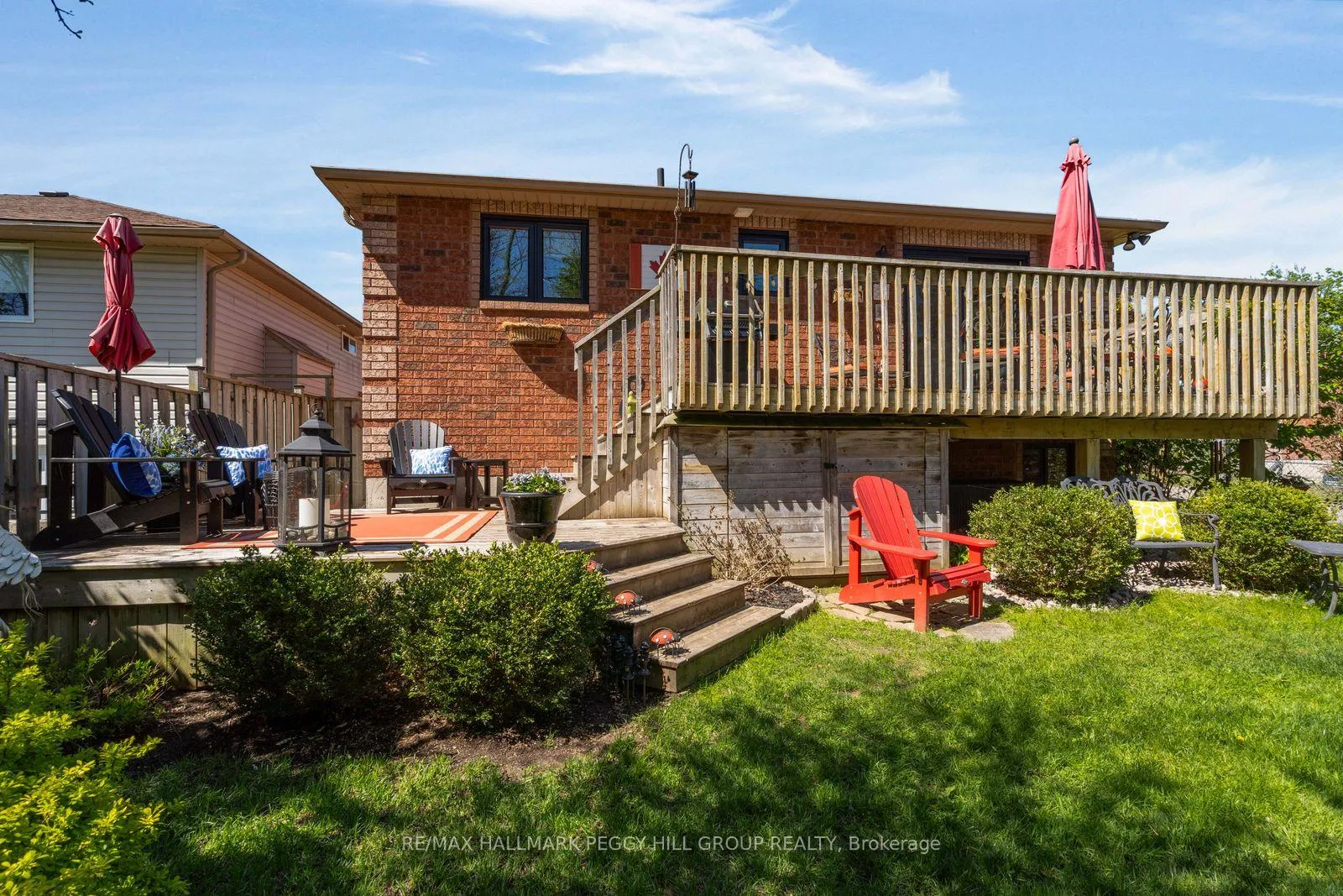 Photo 17 of 35 Golden Eagle Way, Barrie, Little Lake — HOMEH