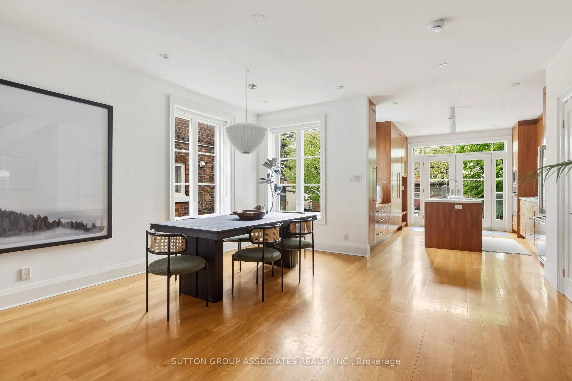 Photo 3 of 204 Beatrice Street, Toronto, Palmerston-Little Italy — HOMEH