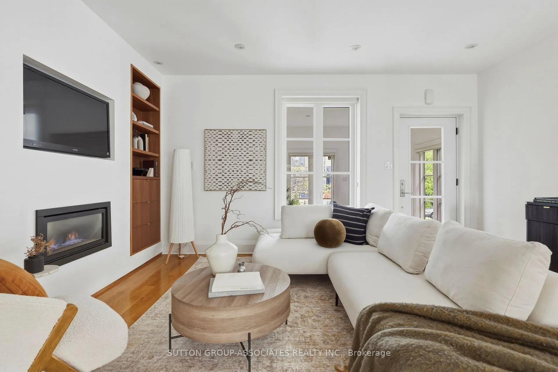 Photo 6 of 204 Beatrice Street, Toronto, Palmerston-Little Italy — HOMEH
