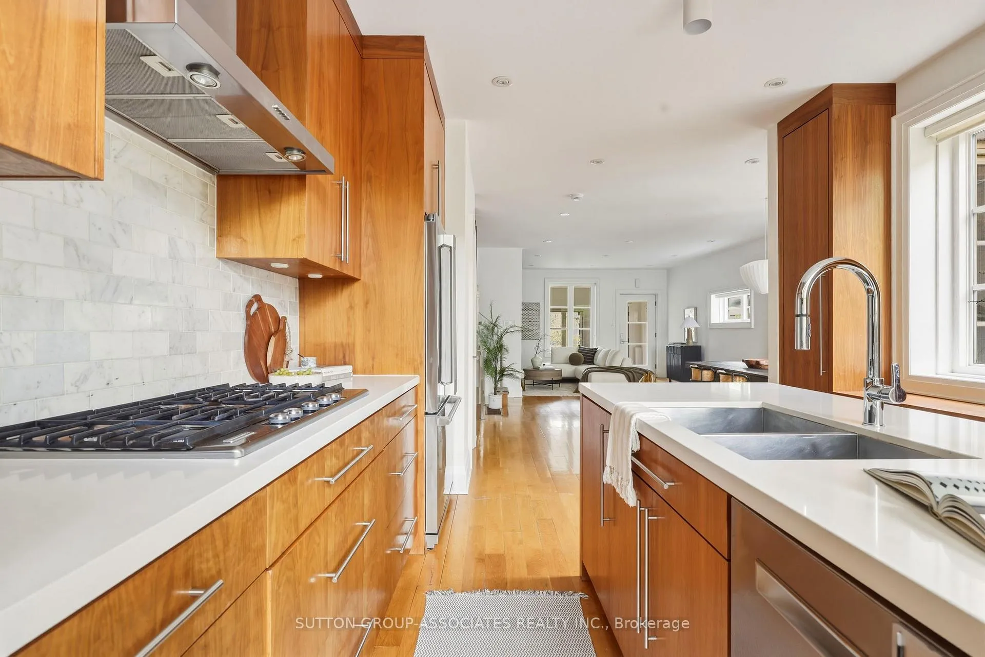 Photo 15 of 204 Beatrice Street, Toronto, Palmerston-Little Italy — HOMEH
