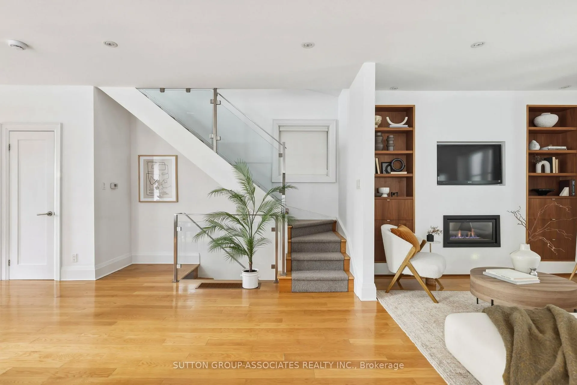 Photo 16 of 204 Beatrice Street, Toronto, Palmerston-Little Italy — HOMEH