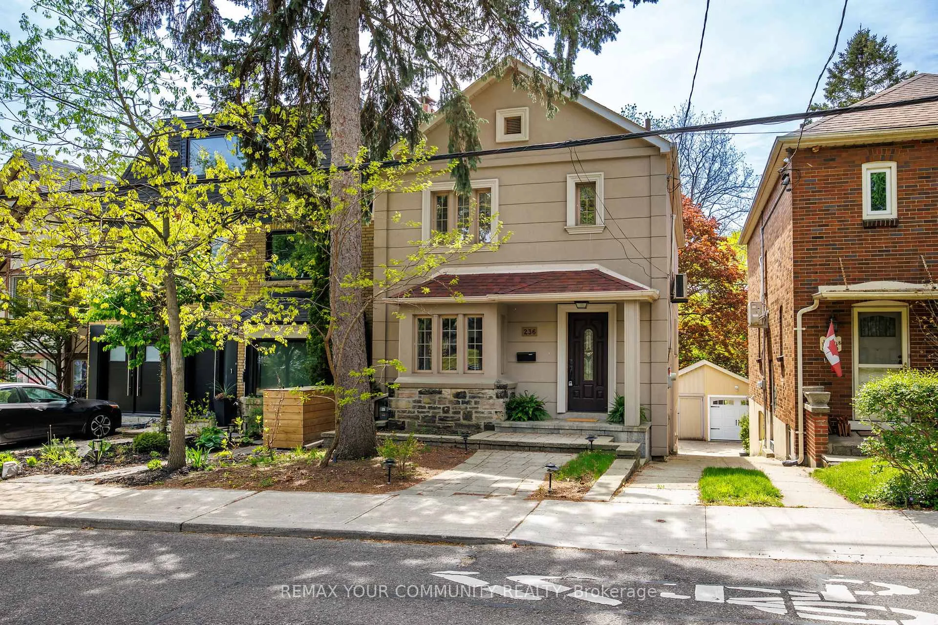 Photo 3 of 236 Ellis Avenue, Toronto, High Park-Swansea — HOMEH