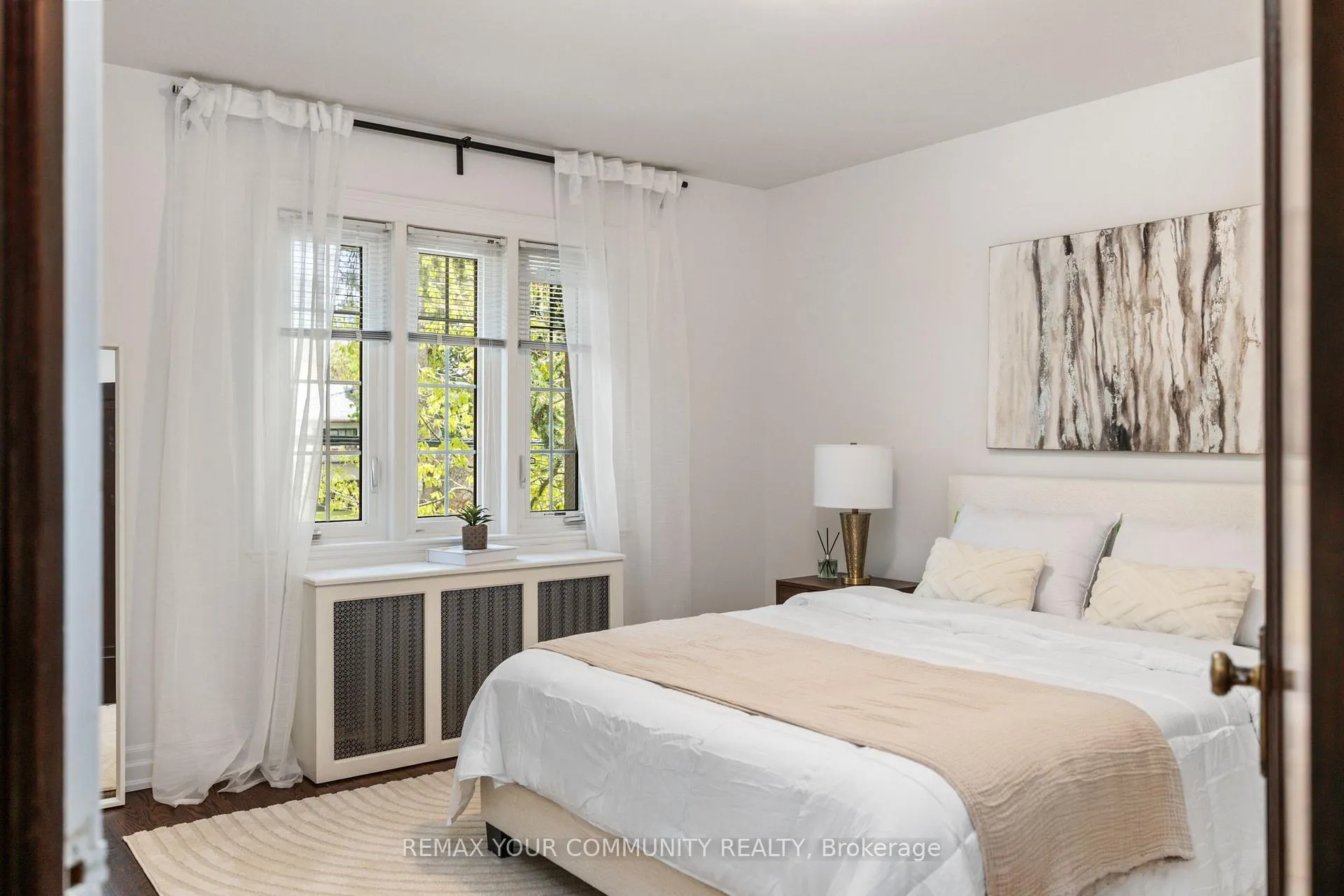 Photo 24 of 236 Ellis Avenue, Toronto, High Park-Swansea — HOMEH