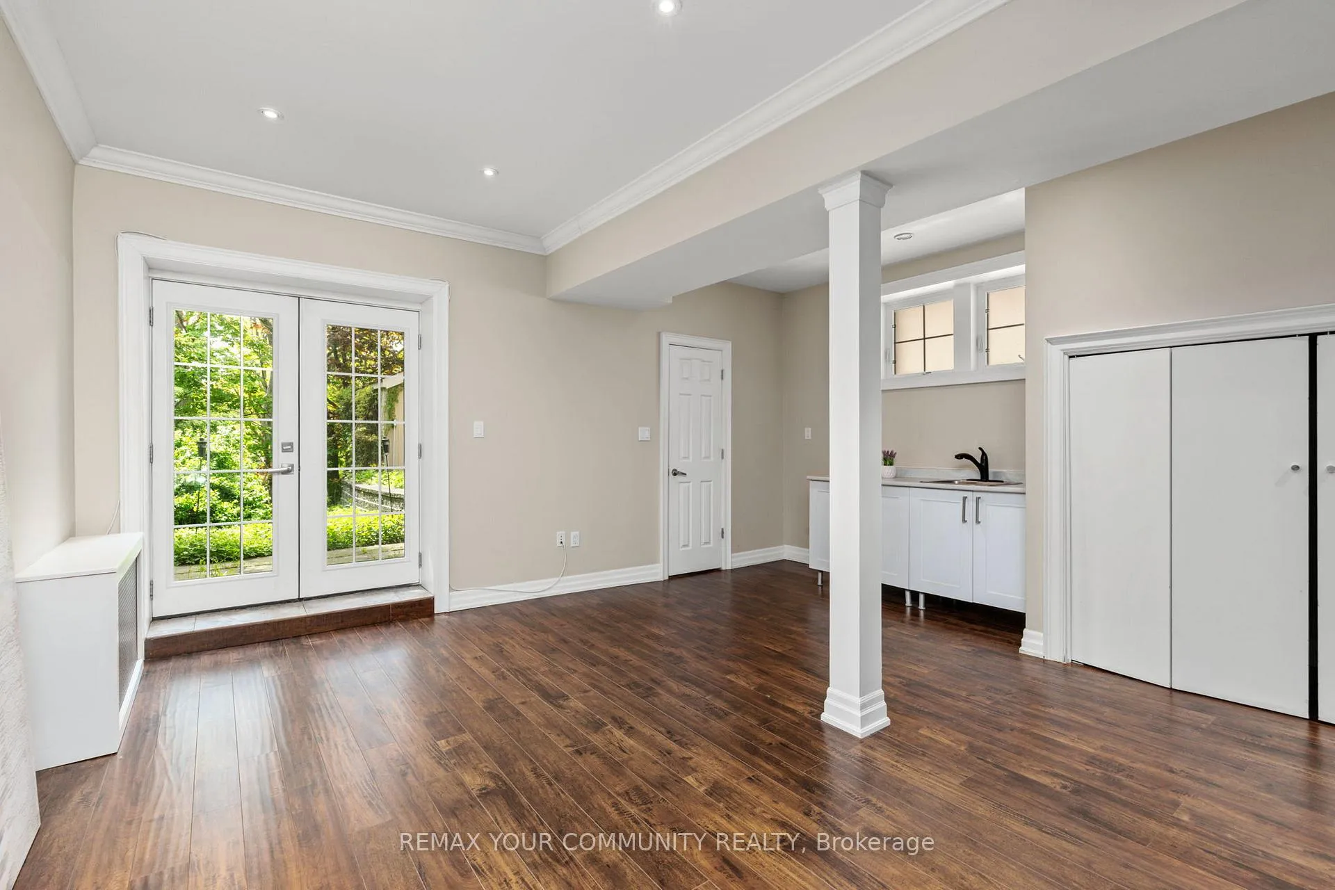 Photo 35 of 236 Ellis Avenue, Toronto, High Park-Swansea — HOMEH