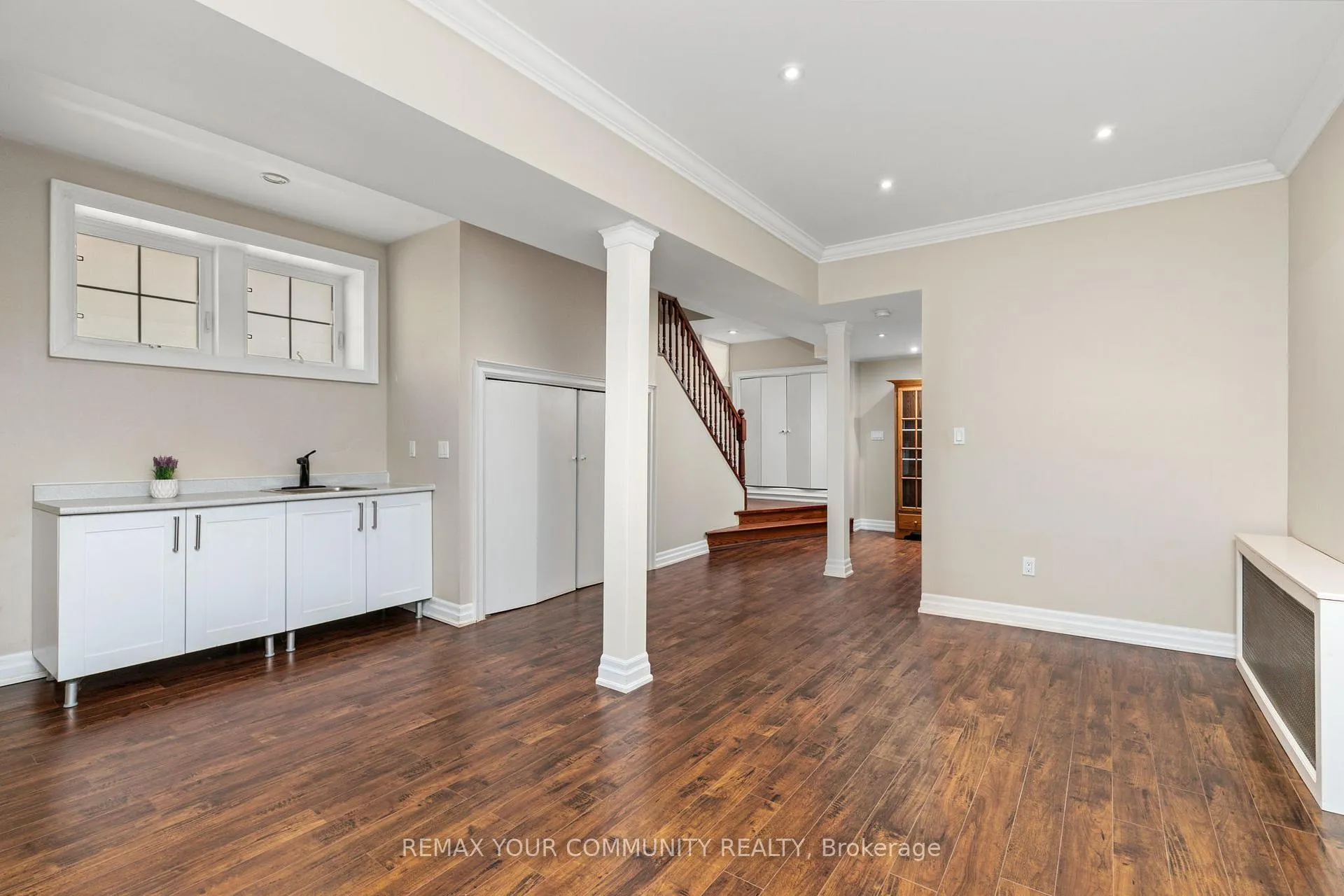 Photo 36 of 236 Ellis Avenue, Toronto, High Park-Swansea — HOMEH