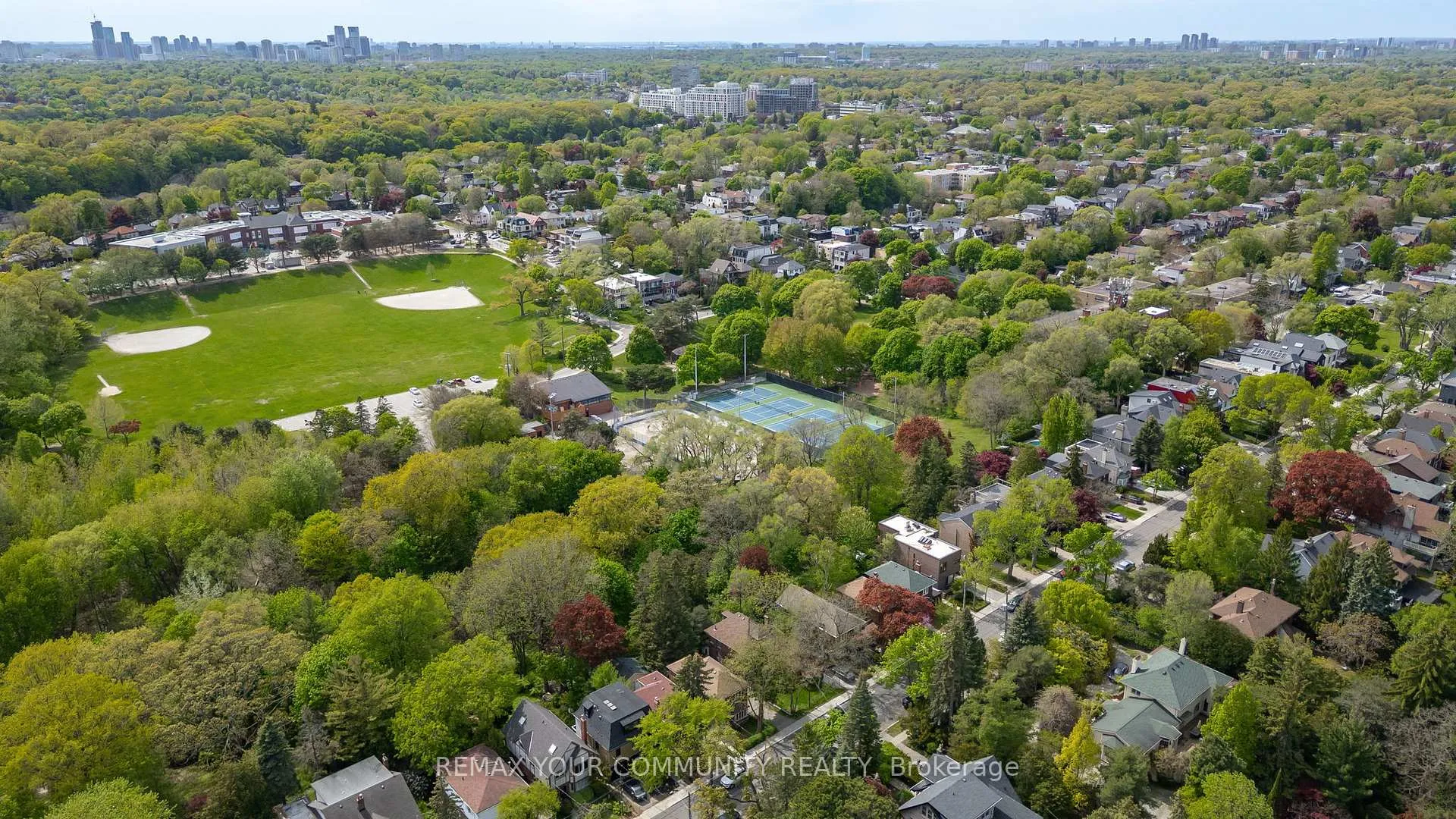 Photo 42 of 236 Ellis Avenue, Toronto, High Park-Swansea — HOMEH