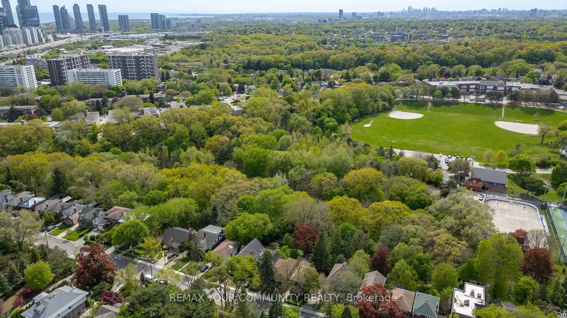 Photo 43 of 236 Ellis Avenue, Toronto, High Park-Swansea — HOMEH