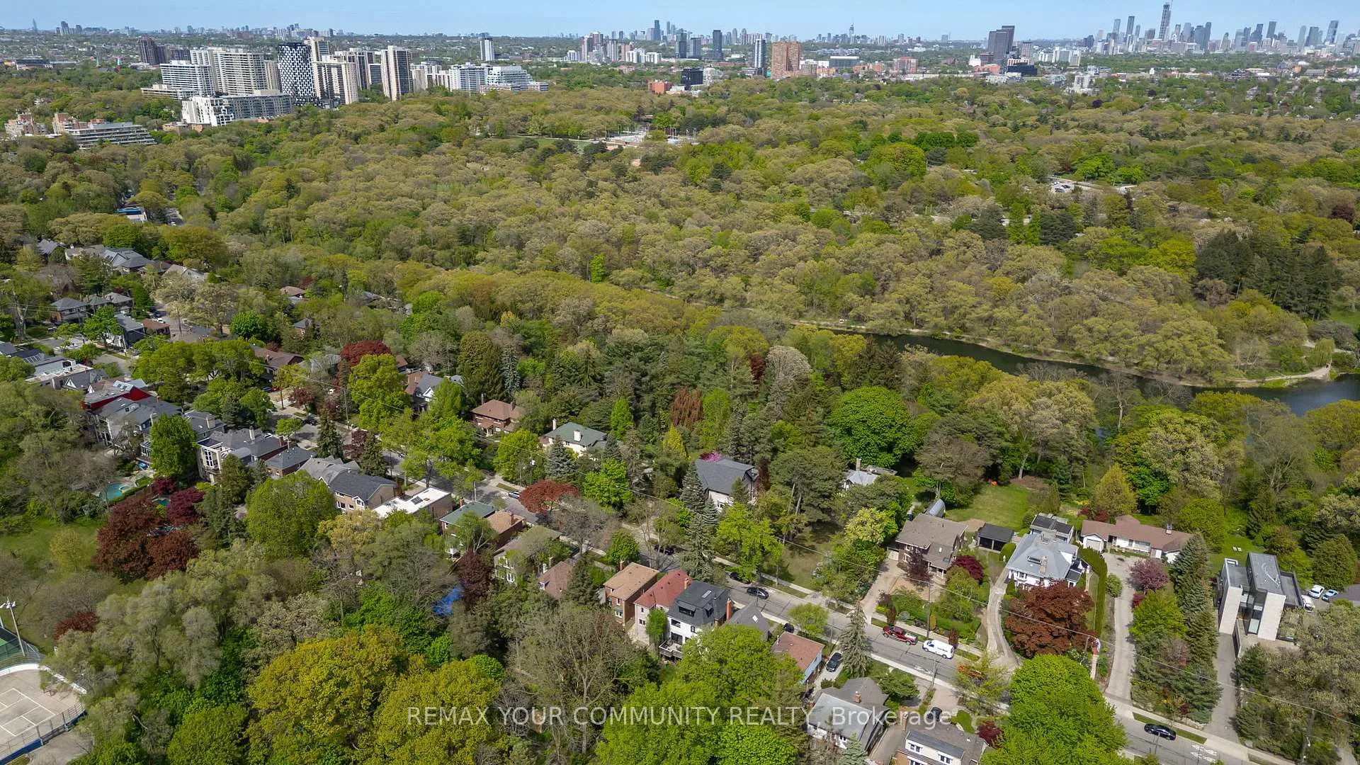 Photo 45 of 236 Ellis Avenue, Toronto, High Park-Swansea — HOMEH