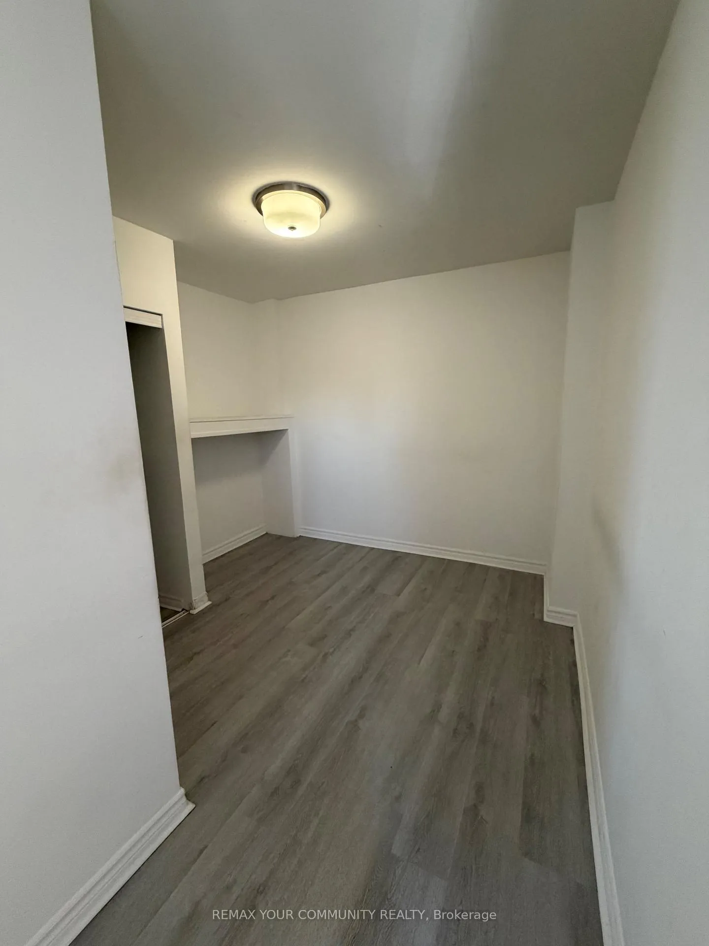 Photo 8 of Unit 2nd Floor, 127 Morrison Avenue, Toronto, Corso Italia-Davenport — HOMEH