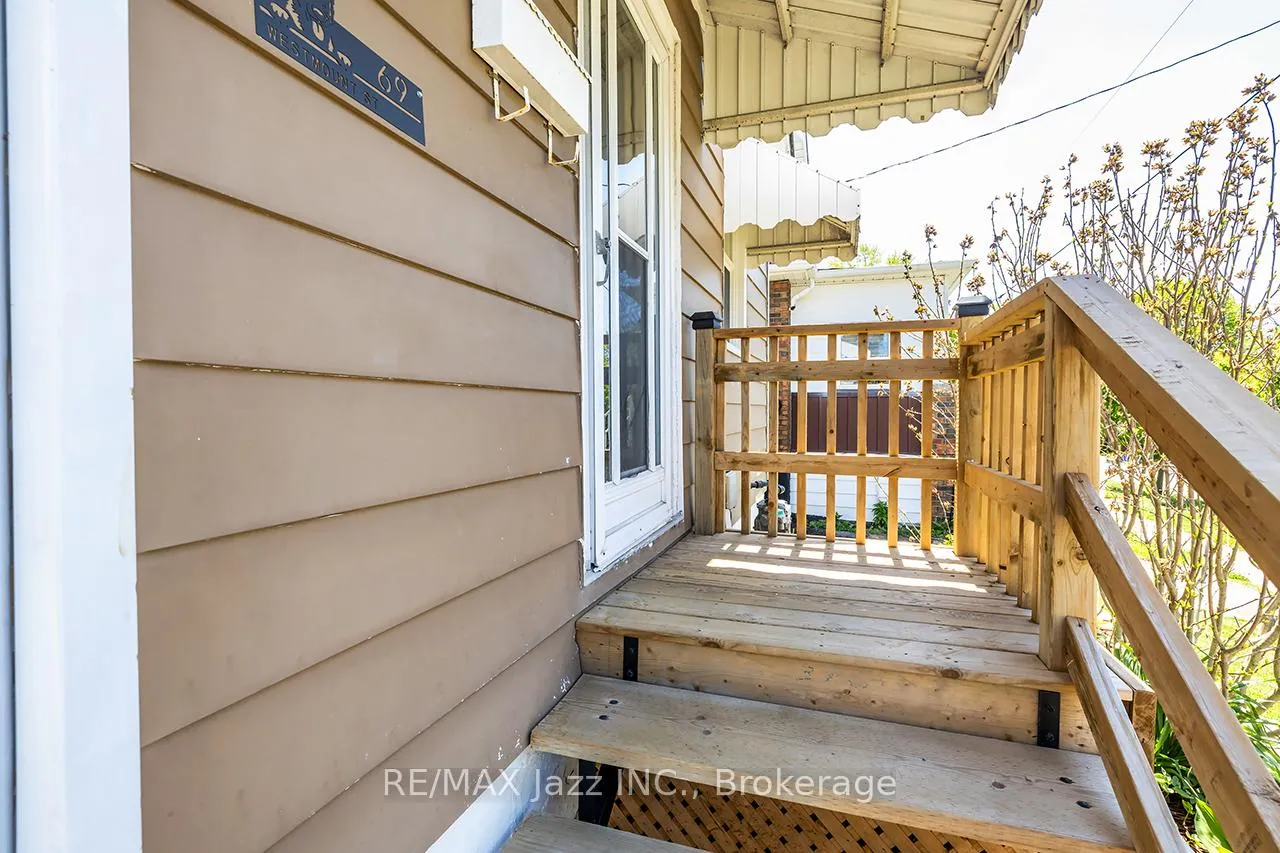 Photo 21 of 69 Westmount Street, Oshawa, Vanier — HOMEH