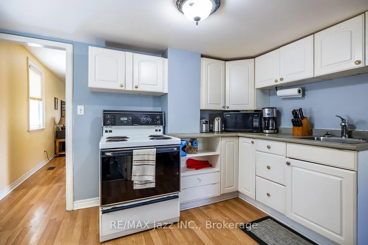 Photo 9 of 69 Westmount Street, Oshawa, Vanier — HOMEH