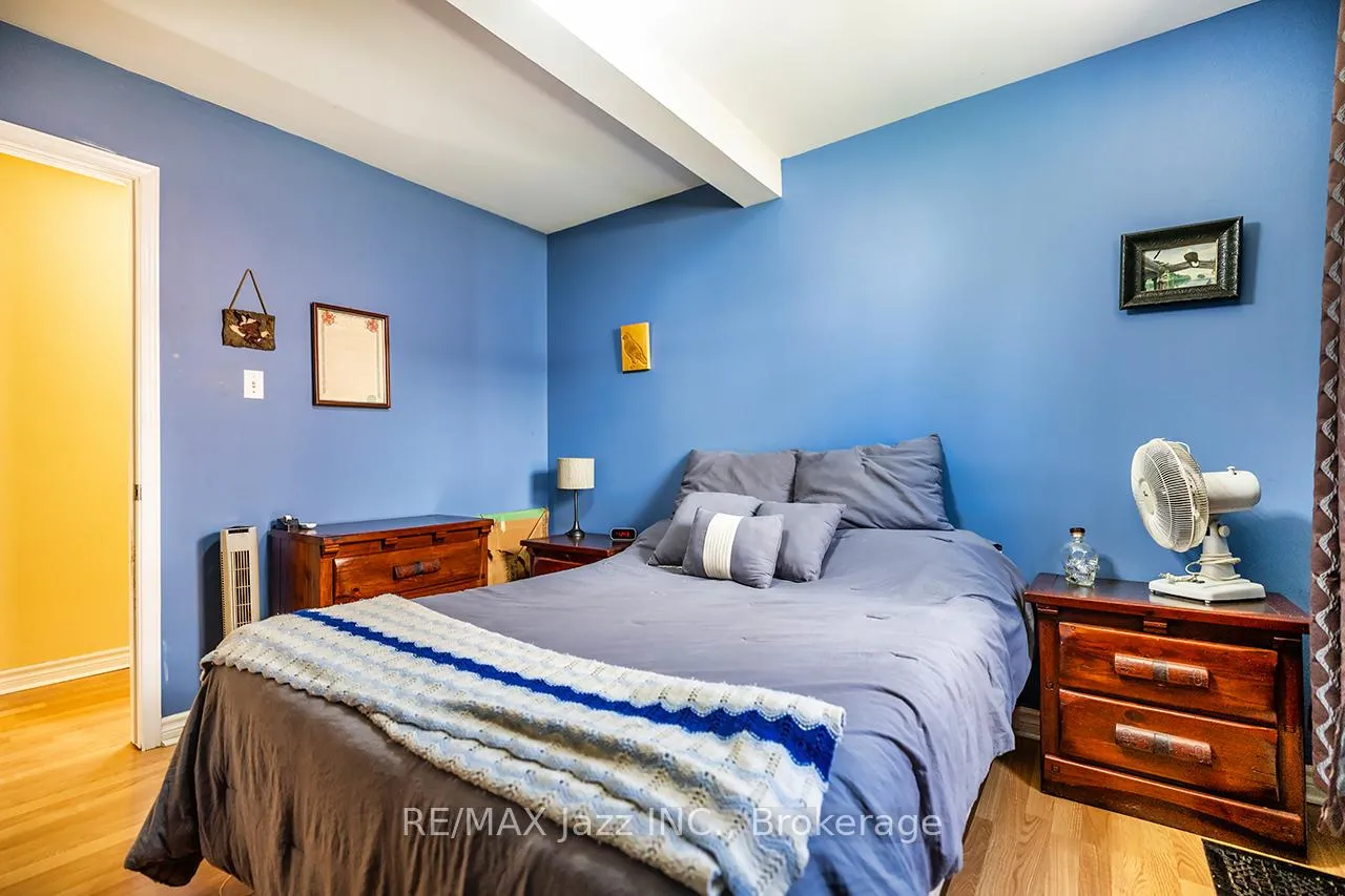 Photo 16 of 69 Westmount Street, Oshawa, Vanier — HOMEH